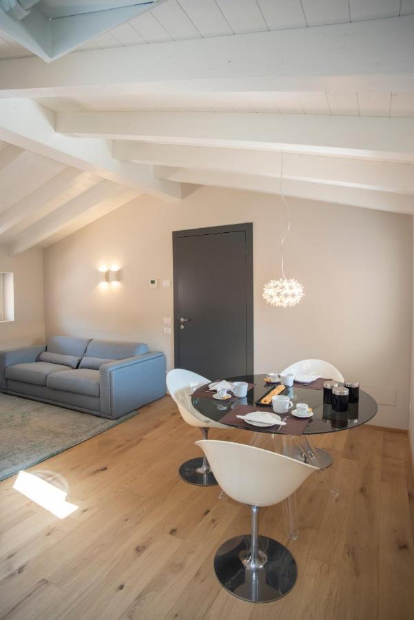 Time To Be - Luxury Apartments Centro Storico Peschiera del Garda Extérieur photo
