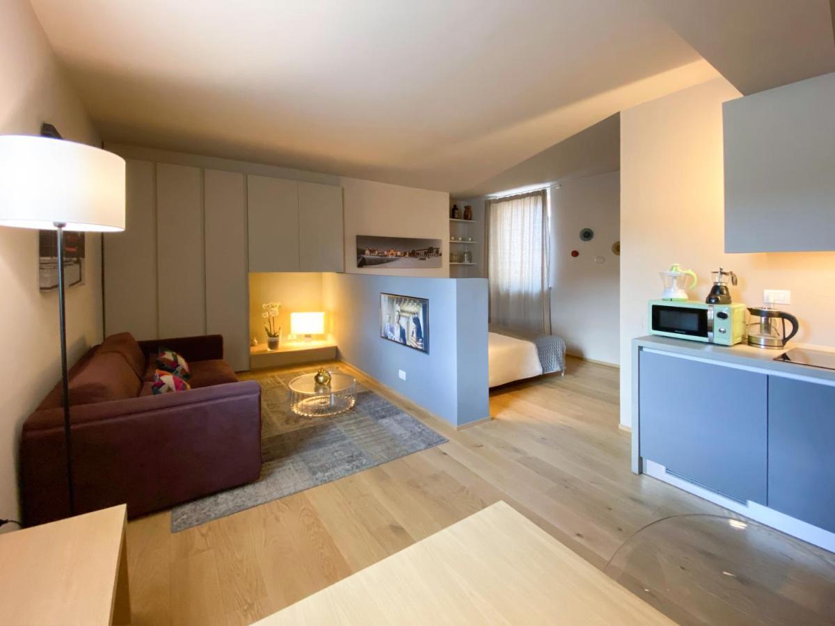 Time To Be - Luxury Apartments Centro Storico Peschiera del Garda Extérieur photo