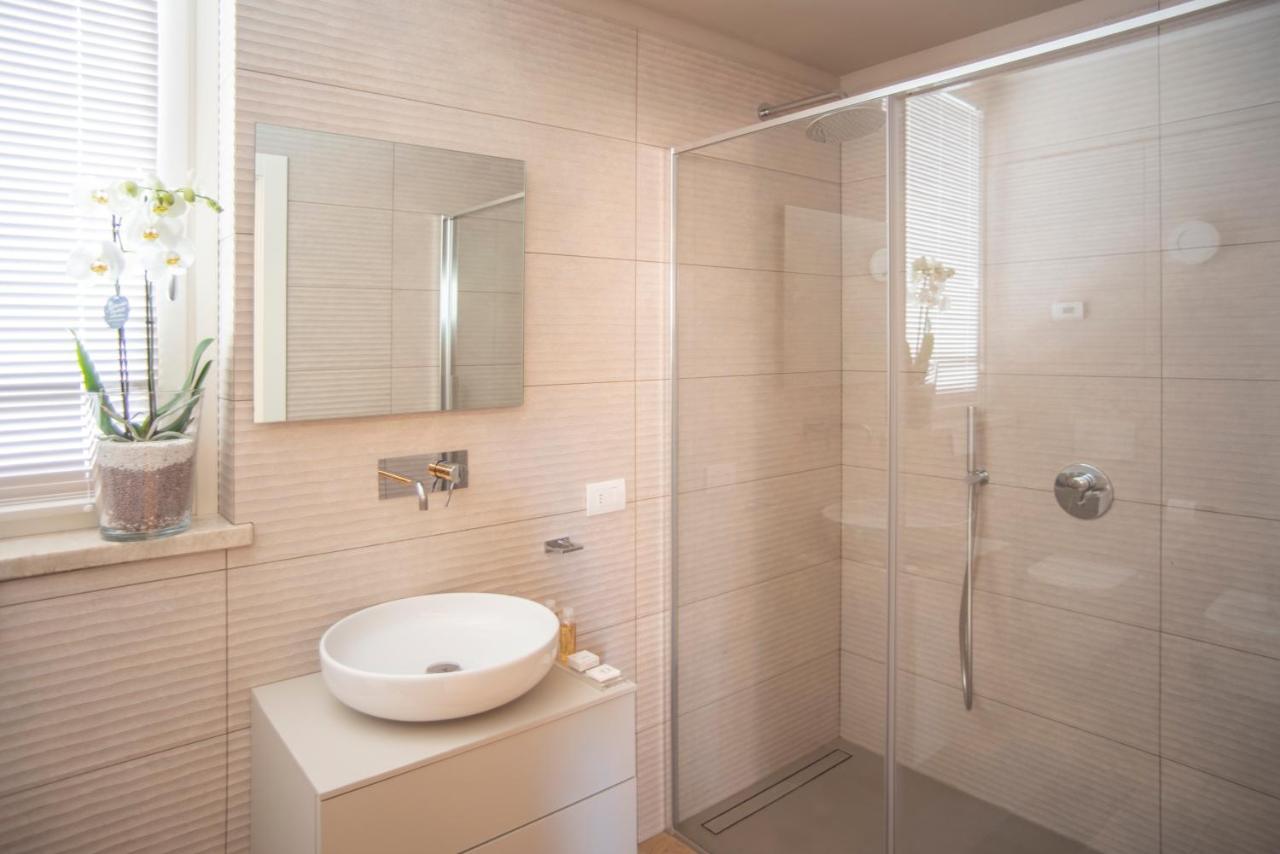 Time To Be - Luxury Apartments Centro Storico Peschiera del Garda Extérieur photo